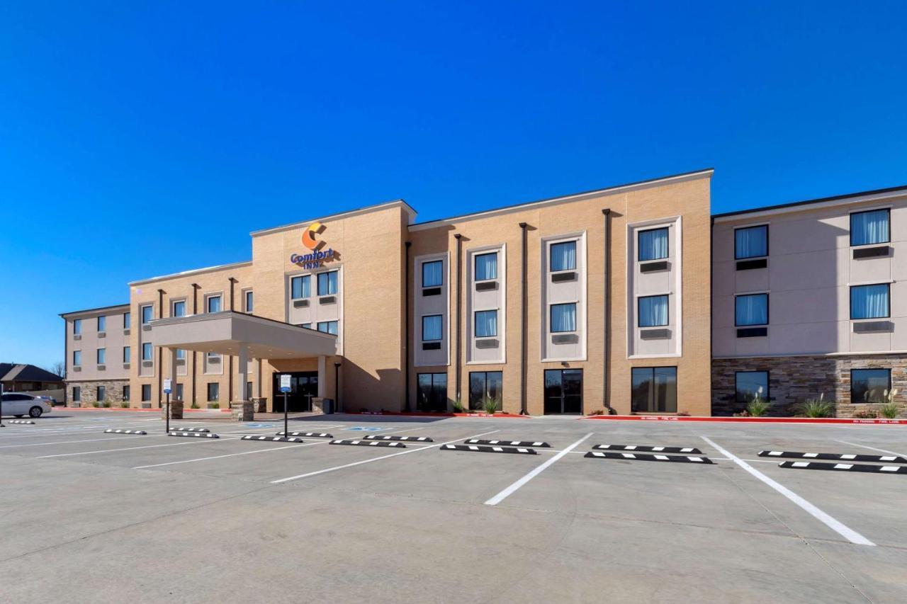 Comfort Inn & Suites Harrah Choctaw Exterior foto