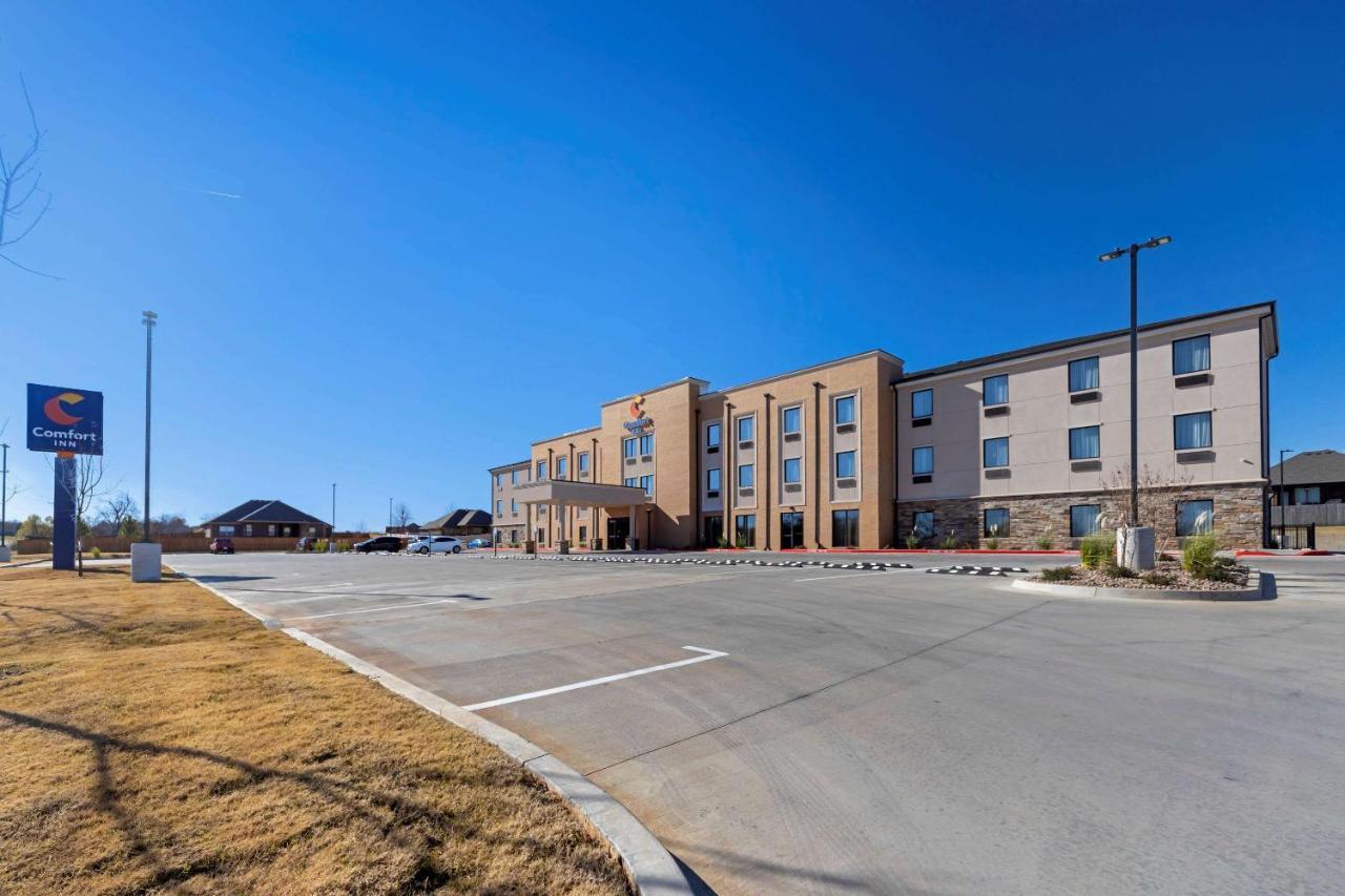 Comfort Inn & Suites Harrah Choctaw Exterior foto